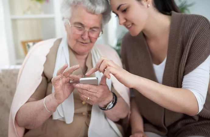 Mai multe beneficii la abonamentele de telefonie mobilă pentru persoanele cu dizabilități