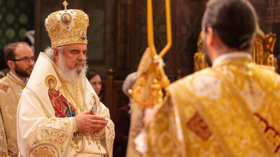 Patriarhul Daniel: ”Să transformăm perioada de criză medicală într-una de întărire în credință și sporire a dragostei”