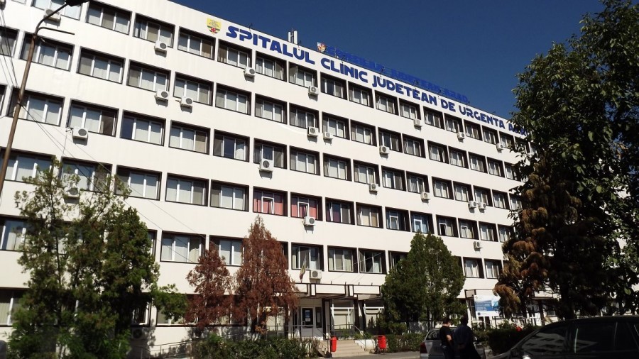 Spitalul Județean preia tratamentul de succes folosit la Timișoara împotriva COVID-19; opt medici preferă să se retragă la pensie