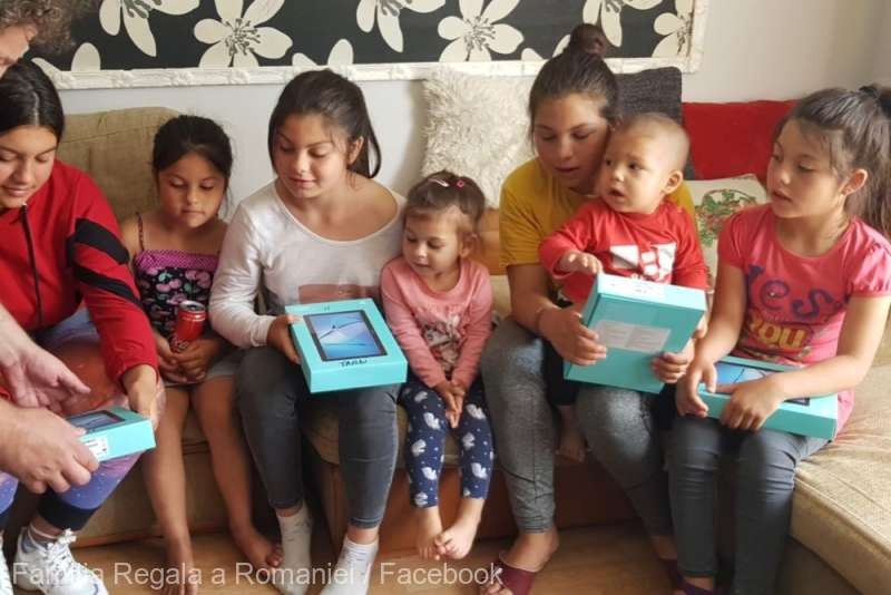 Peste 500 de copii, ajutați de Fundația Regală Margareta a României să aibă acces la educația online