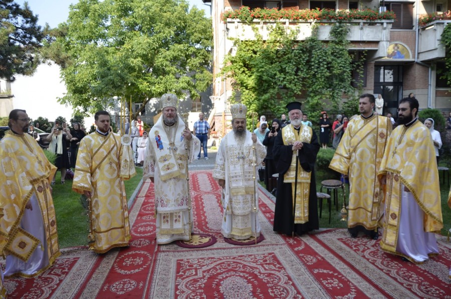 PS Emilian Crișanul, în Cetatea Devei: Să fim apostoli ai Bisericii Ortodoxe în familie, comunitate și lume!