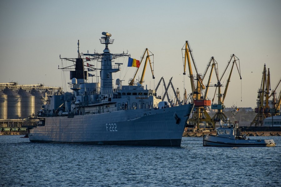 Trei nave militare românești participă la Exercițiul multinațional ”Breeze 20” organizat în Bulgaria