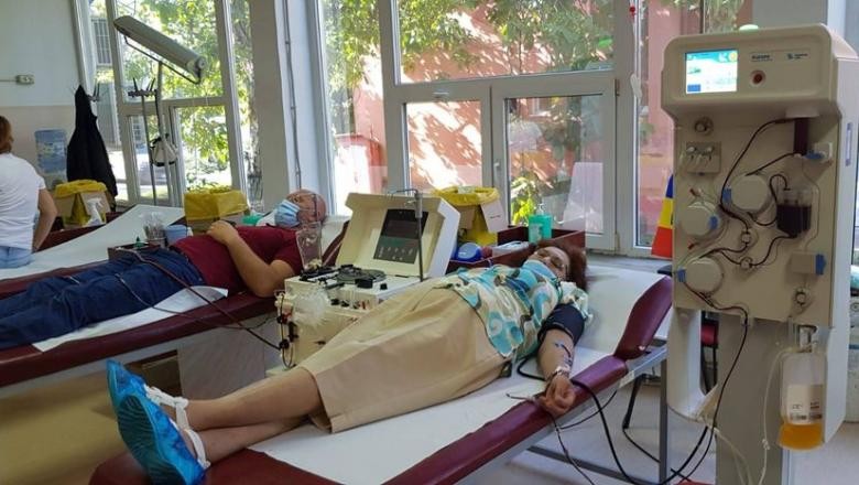 Lecție de altruism de la o infirmieră din Arad. Se pregătește să doneze pentru a cincea oară plasmă pentru bolnavii de coronavirus