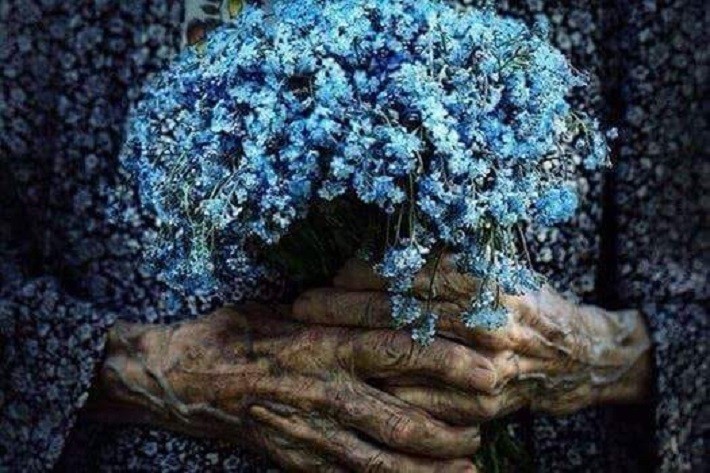 Despre Bunici, singurătate, dor și-un simplu ”Bună ziua!”, de Ziua internațională a vârstnicilor