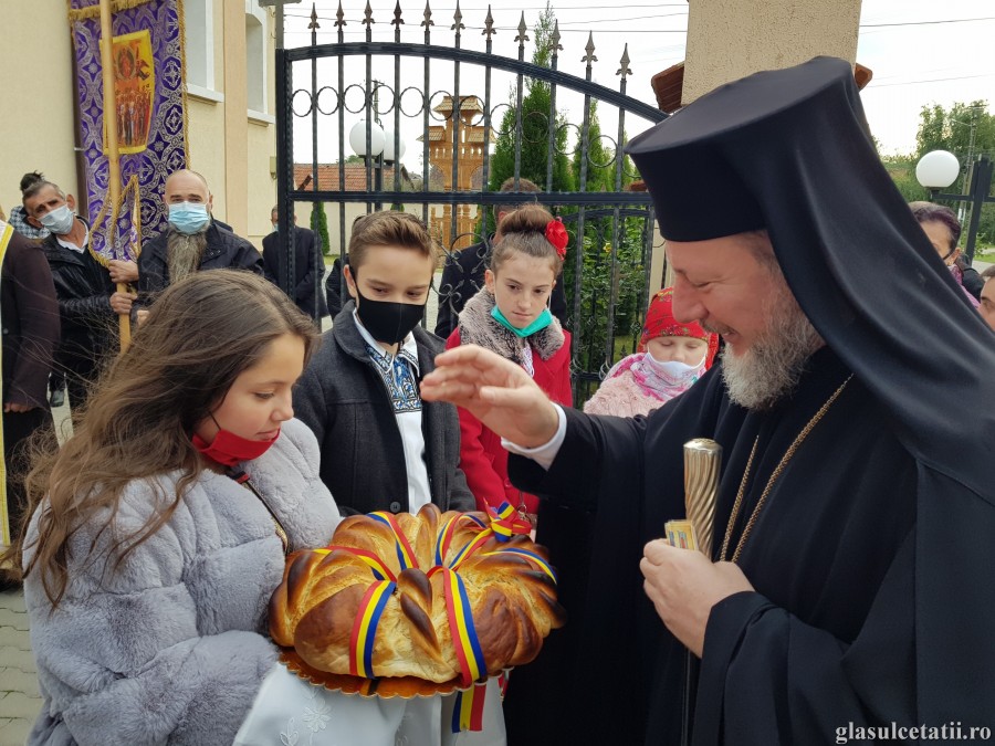 Liturghia Arhierească și sfințirea lucrărilor la biserica din Mâsca, ÎN IMAGINI