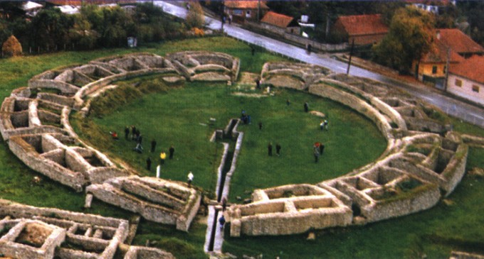 Amfiteatrul din situl Ulpia Traiana Sarmizegetusa va fi restaurat
