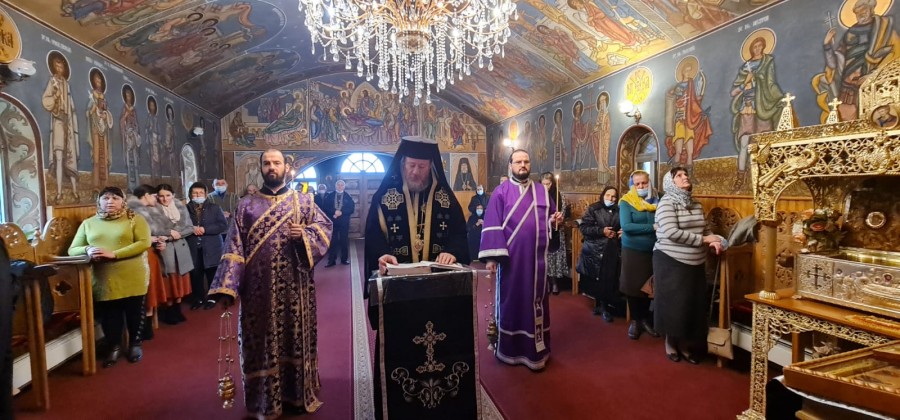 PS Emilian Crișanul a săvârșit a treia parte a Canonului Mare la Mănăstirea Feredeu și a vizitat șantierul bisericii din Parohia Vladimirescu II