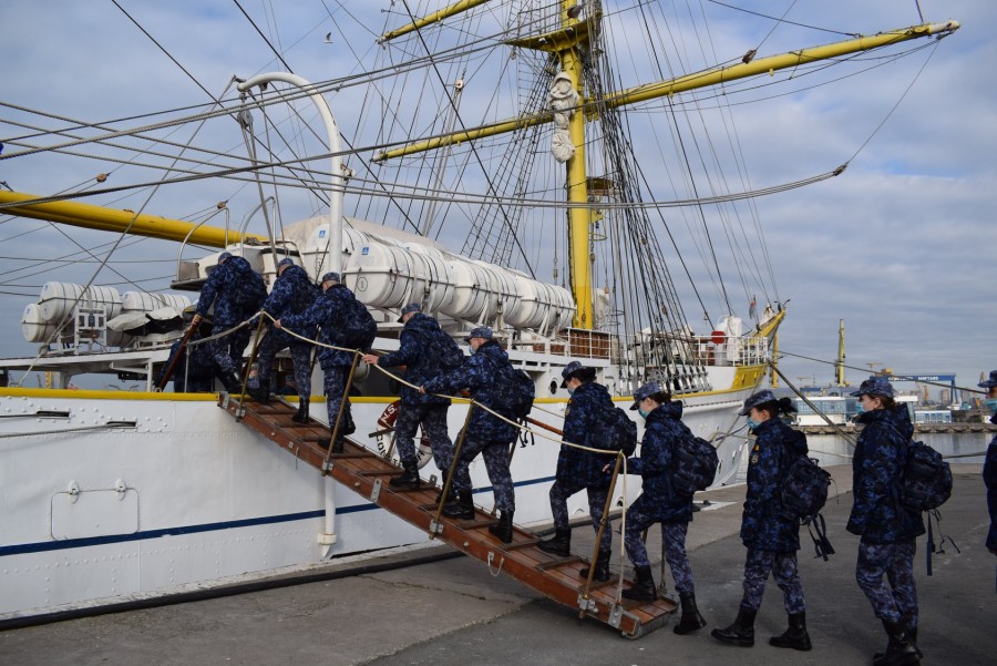 Nava-școală „Mircea”, într-un nou marș de instrucție. Cadeții vor executa activități marinărești specifice, timp de 5 zile