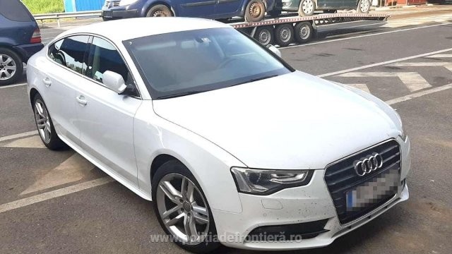 Audi A5 de 12.000 de euro, confiscat la frontiera Nădlac