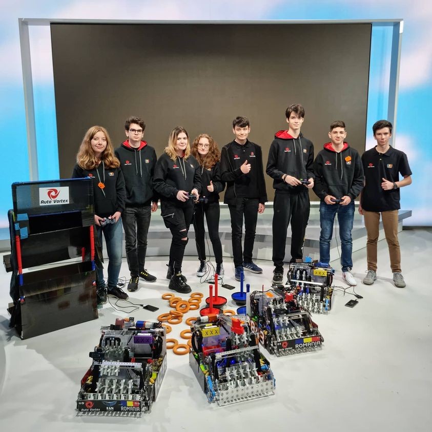 Echipa de robotică a României a câştigat aurul la Campionatul Internaţional din Rusia. Elevii, felicitați de MAE