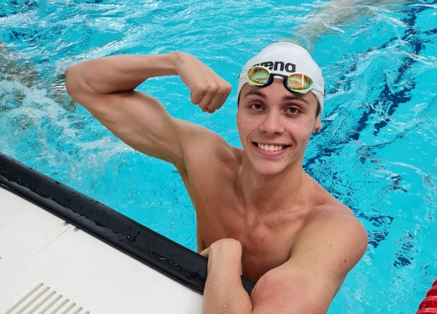 Performanță pentru înotătorul român David Popovici! La doar 16 ani, s-a calificat la Jocurile Olimpice de la Tokyo