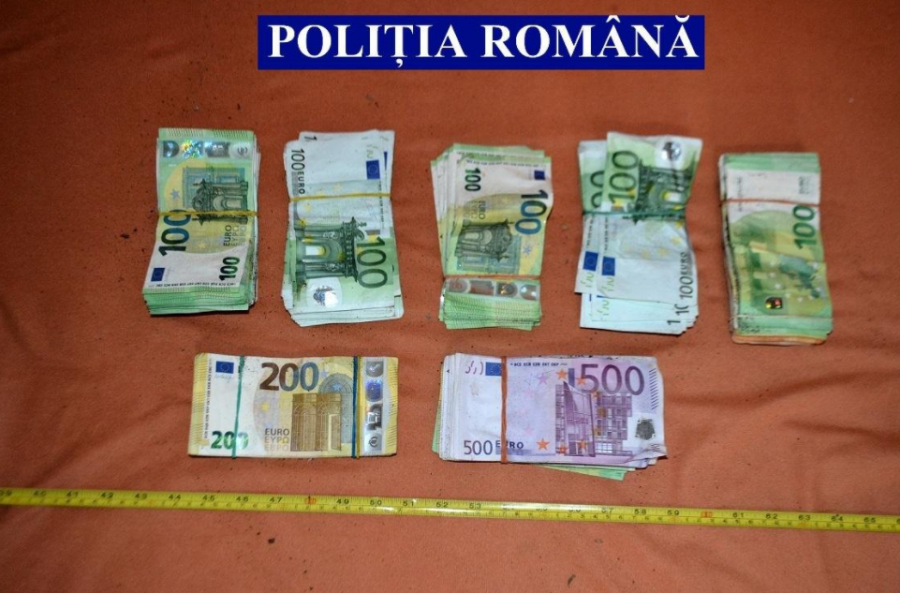 Arădeanul care a furat 100.000 de euro și a încercat să mituiască doi polițiști, trimis în judecată de DNA