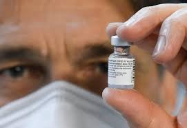 O nouă tranşă de vaccin Pfizer, de 964.080 de doze, este adusă în ţară