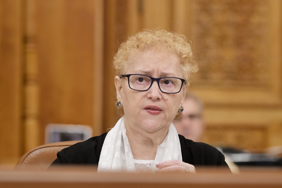 Renate Weber a fost revocată de Parlament din funcția de Avocat al Poporului