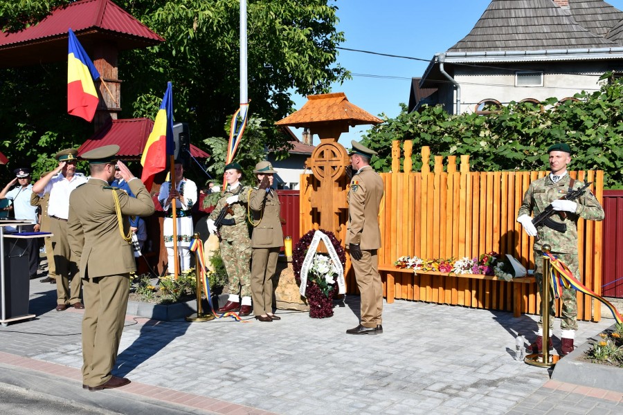 Primul monument comemorativ al Rezistenței anticomuniste din Bucovina, inaugurat  la Vicovu de Jos