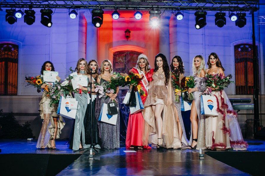 Concursul județean de frumusețe Miss Arad se va desfășura în luna august