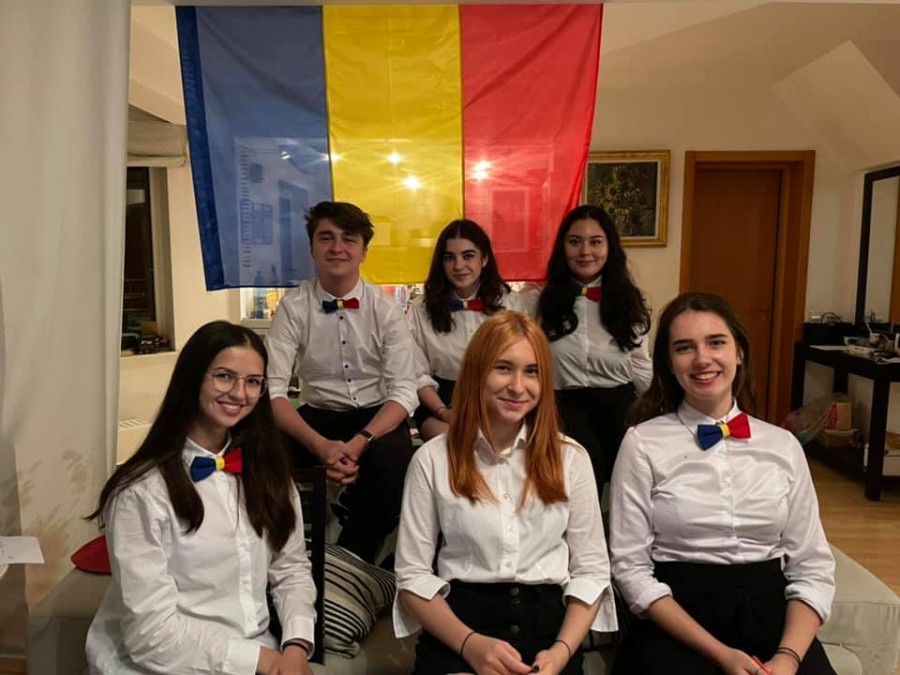 Echipa națională a României, performanță istorică la Campionatul Mondial de Dezbateri pentru Elevi: Locul 8 în lume și cea mai bună echipă vorbitoare de engleză ca limbă străină