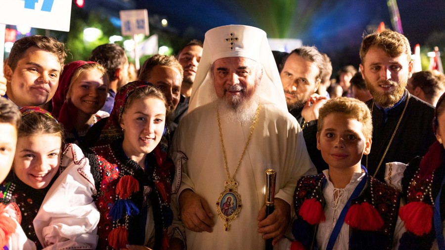 12 august - Ziua internaţională a tineretului. Rugăciunea pentru copii și tineri compusă de Patriarhul Daniel