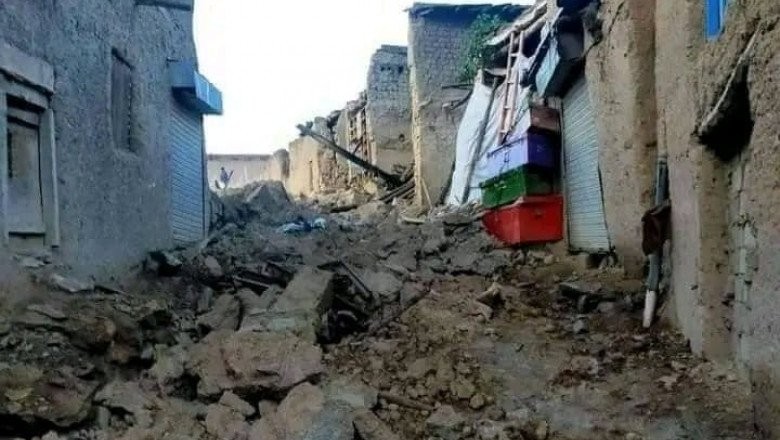 Cutremur devastator în Afganistan. Cel puţin 950 de oameni au murit