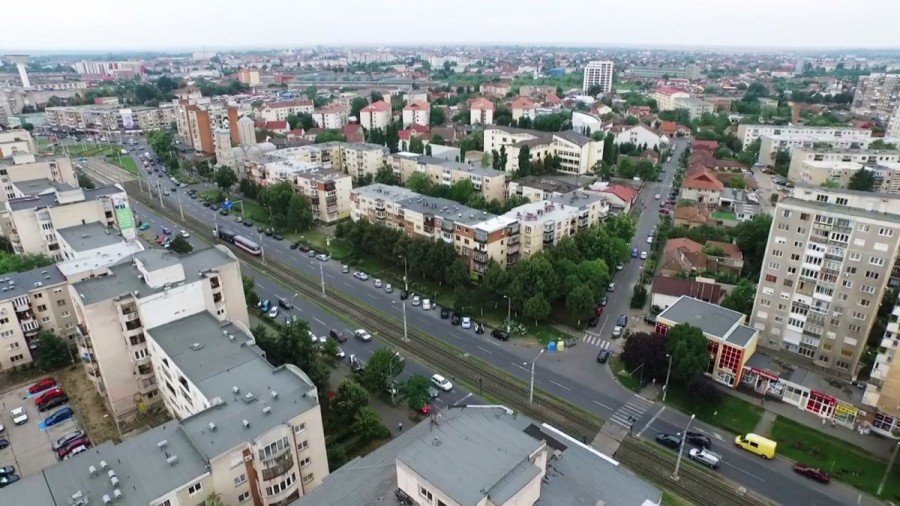 Se face curăţenie stradală în Vlaicu, iar şoferii sunt rugaţi să fie atenţi unde parchează