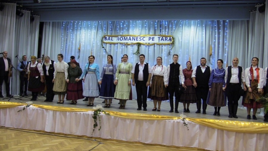 Baluri româneşti la Gyula şi Battonya, în Ungaria