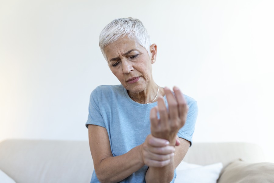 Sănătatea osoasă nu are vârstă: obiceiuri zilnice care te ajută să previi afecțiunile osoase