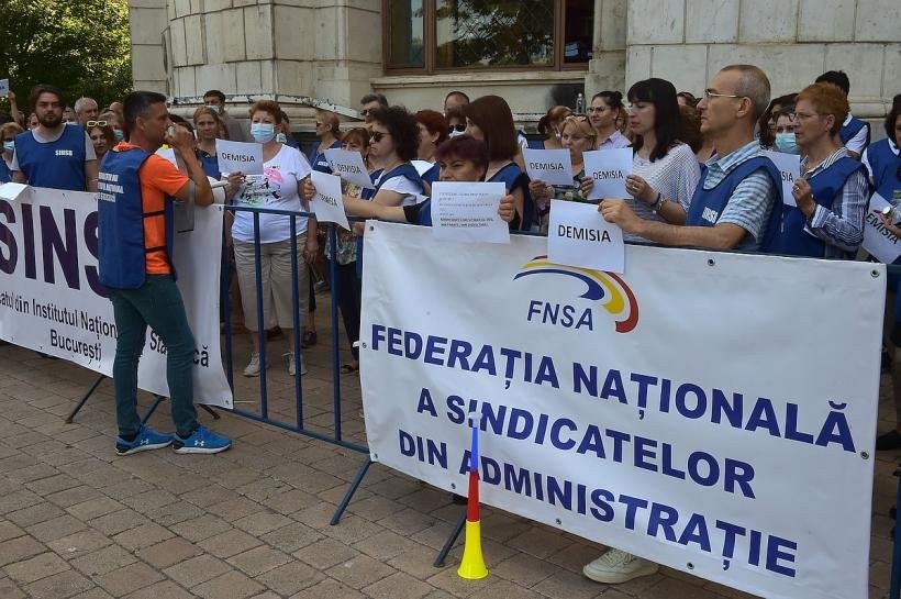 Angajații Institutului de Statistică din Arad și alte județe din țară organizează un nou protest