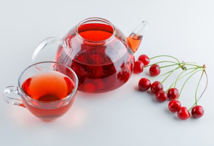 Ceaiul de cozi de cireșe: O băutură benefică pentru sănătatea rinichilor