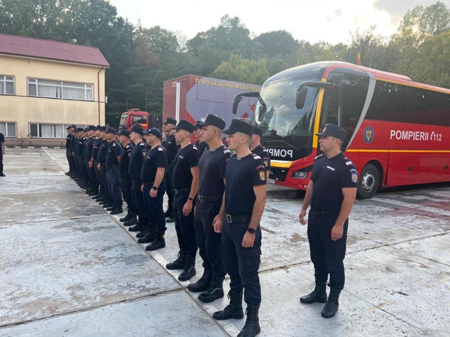 După nouă zile de misiuni desfășurate în Grecia, alți 56 de pompieri îi vor schimba pe colegii aflați pe teritoriul elen