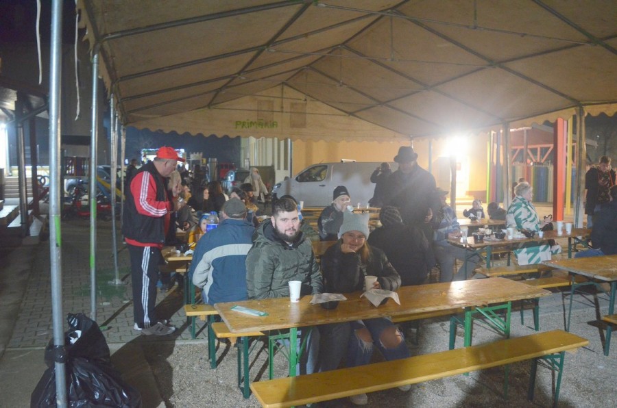 Serbarea de Crăciun de la Ghioroc – o seară despre oameni, copii și bucuria de a fi împreună