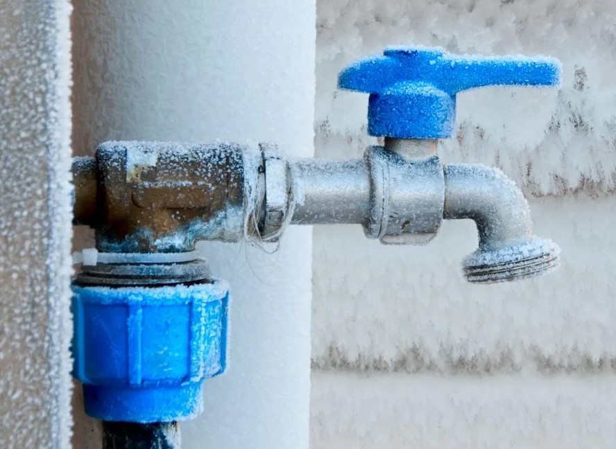 Compania de Apă Arad recomandă măsuri de protejare a instalațiilor de apă pe fondul scăderii temperaturilor