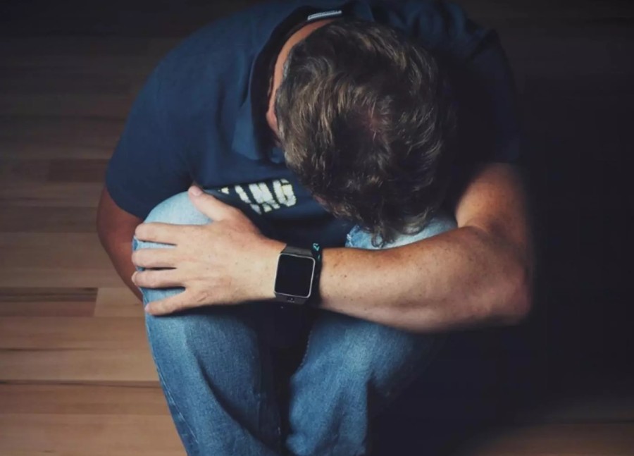 Motivul pentru care tinerii europeni au probleme de sănătate mintală mai grave decât persoanele mai în vârstă