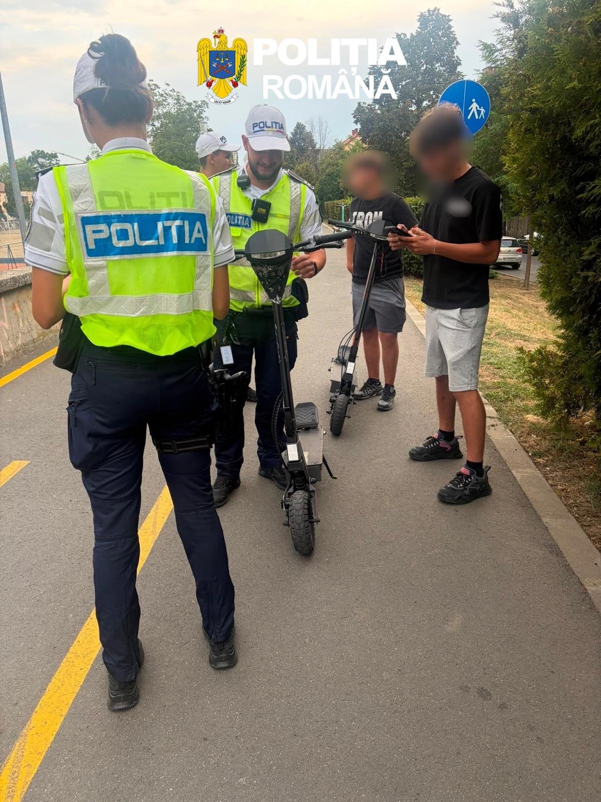 Reguli și recomandări pentru bicicliștii, trotinetiștii și motocicliștii de pe faleza Mureșului (FOTO)