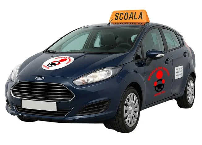 Proba poligonului la școala de șoferi, reintrodusă printr-un proiect