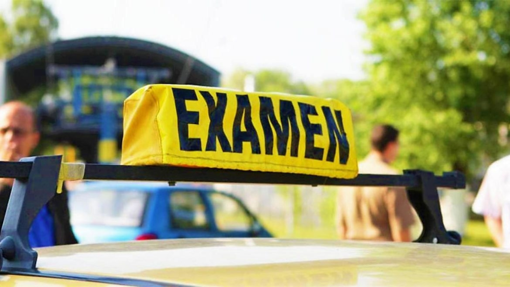 Examen auto categoria B și sâmbătă, 19 septembrie, la Arad. Când se fac programările