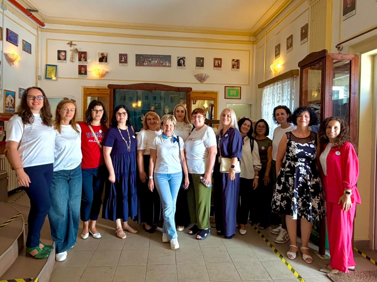  Festivalul „Jeunes Voix pour la Paix” la Arad