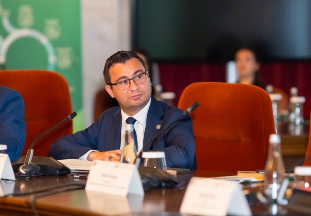 Glad Varga: „Nota de plată a acestei incertitudini ajunge la oameni și la economie”