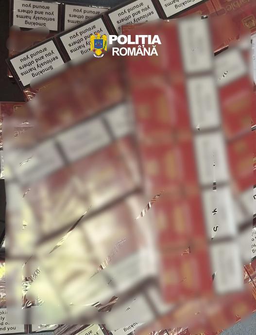 Țigări de contrabandă vândute din portbagaj, în Piața Fortuna. Un tânăr din Arad, amendat cu 100.000 de lei